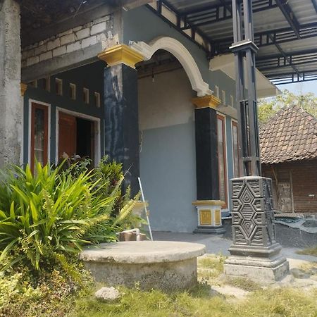 Hellsel Homestay Lamongan Exteriér fotografie